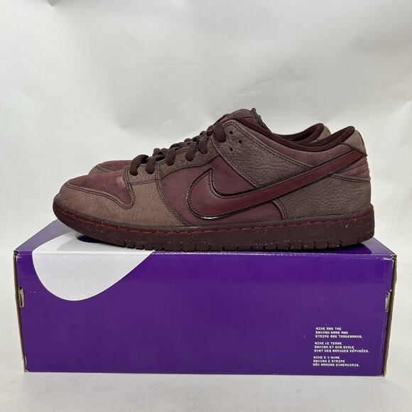 Nike SB Dunk Low City of Love “Burgundy Crush” FN0619-600 main image 4